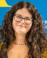 Angela Graves headshot