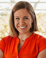 Kristin Ksiazek headshot