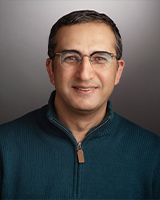 Ahmad Almomani headshot